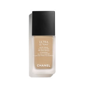 Ultra longwear. Ultra comfort. Ultra perfection., Ultra longwear. Ultra  comfort. Ultra perfection. The high-performance ULTRA LE TEINT FLUIDE  formula stands up to hot and humid conditions. Creamy and, By CHANEL