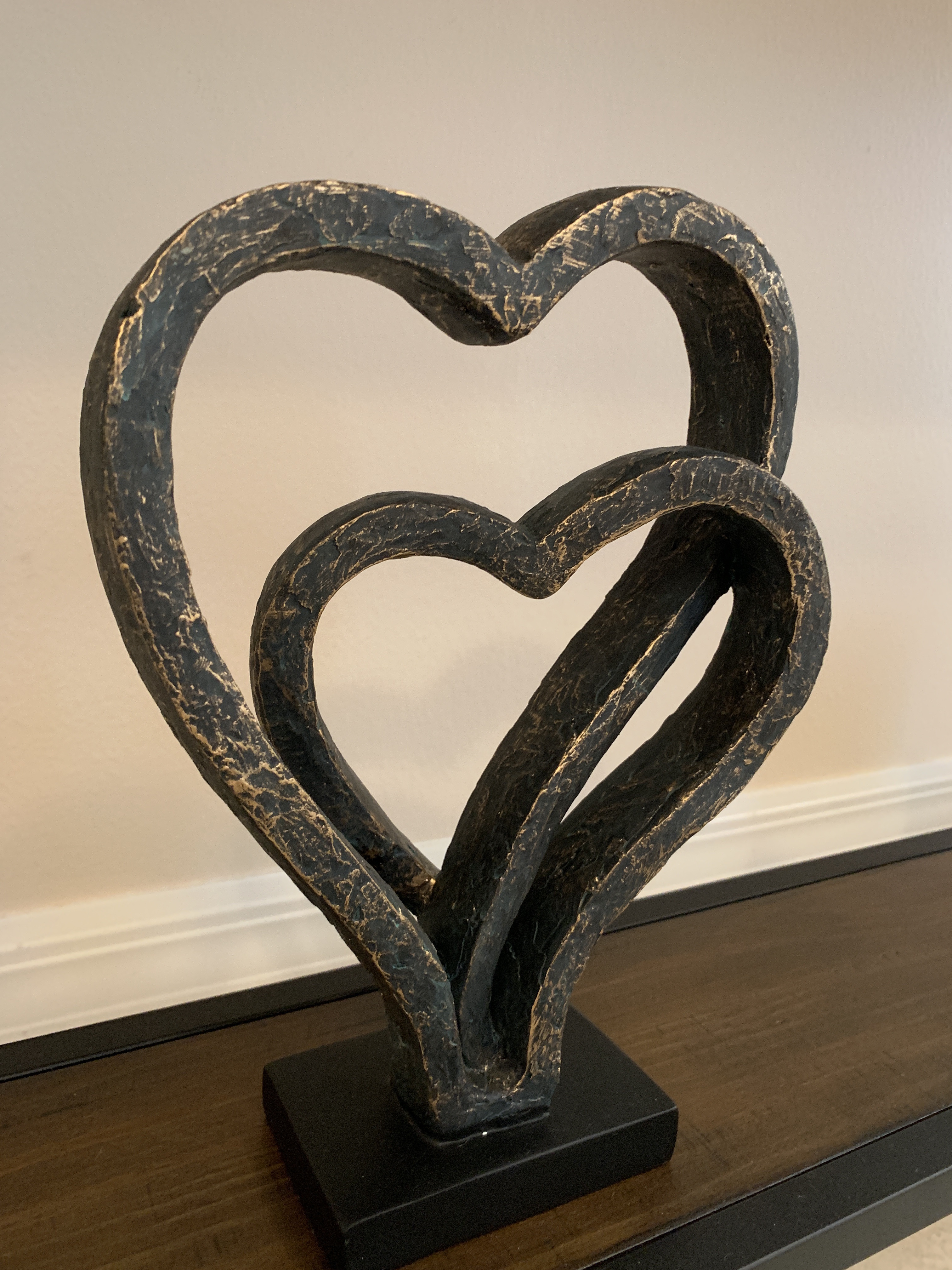 Sculpture - Hand & Heart - Ceramic (Jumbo) – A STORE NAMED STUFF