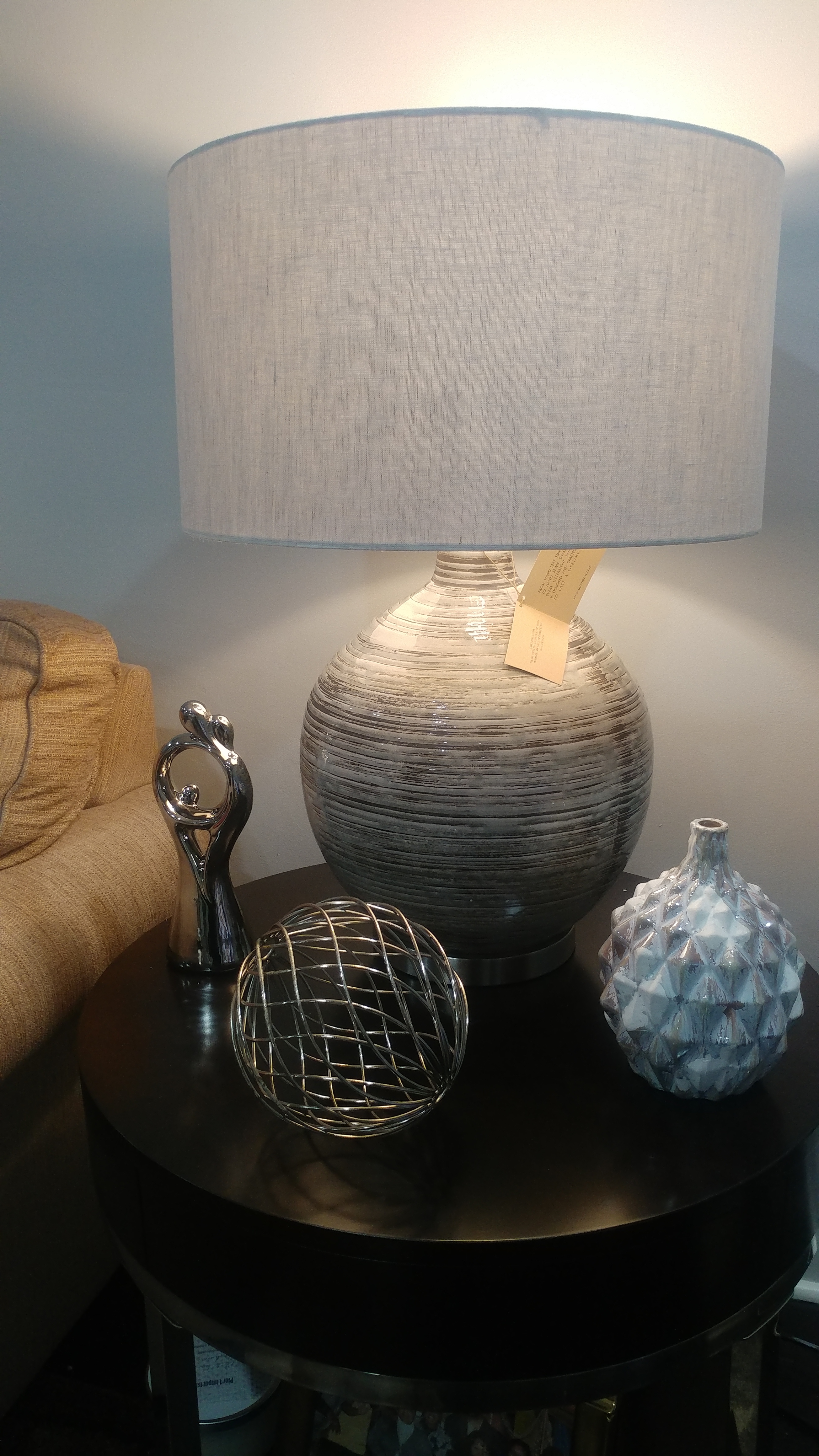 tamula table lamp