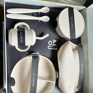AEIOU Future Foodie Gift Set in Oat Milk Size 4.2 x 2.4 x 5.5