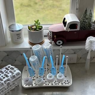 Sprucely Bottle Drying Rack in White/Sage