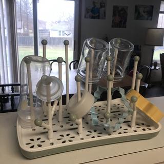 Sprucely Bottle Drying Rack in White/Sage