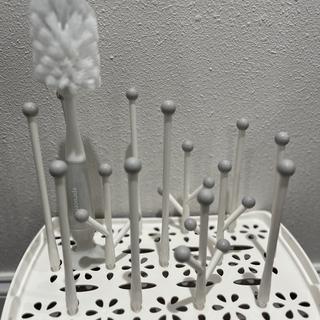 Sprucely Bottle Drying Rack in White/Sage