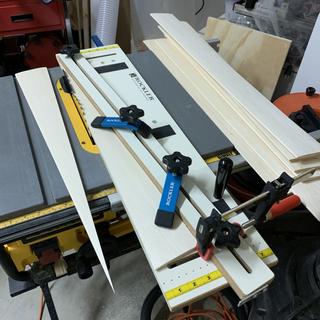 How to Make a Cutting Guide for Your Circular Saw