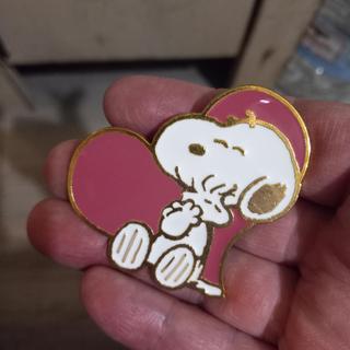 Cute Snoopy Pin 