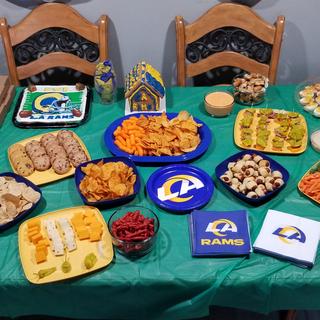 Los Angeles Rams Game Day Party Supplies Kit