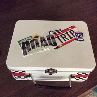 DIY Lunch Box Tin