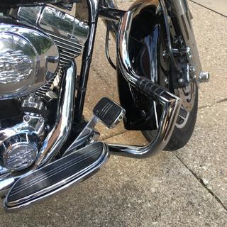 Lindby Custom The Magnumbar Chrome Highway Bar w/Wide Band O-Ring