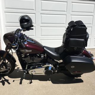 Saddlemen Plain B3400EX/S Combination Backrest, Seat and Sissy Bar