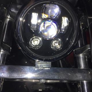 HW195023 HogWorkz Black 5.75 in V2 LED Headlight