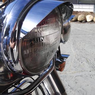 Drag Specialties 7 in. Chrome Headlight Visor - 2001-0368 Harley