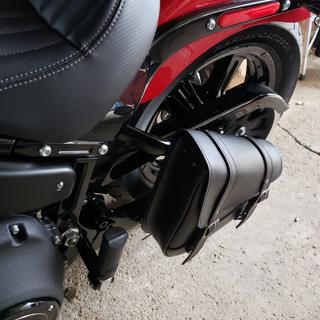 Willie & max discount swing arm saddlebag