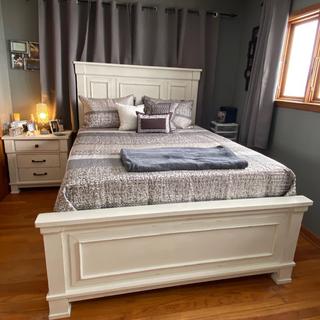 Jennily Queen Panel Headboard | Ashley Furniture HomeStore