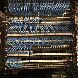 Monoprice Cabo Ethernet Cat6 – Cabo de rede Internet – RJ45, trançado,  550Mhz, UTP, fio de cobre puro e desencapado, 24AWG, 7,6 m, preto
