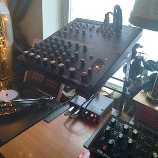 Yamaha MG102c mixer on the SR DJ/Laptop stand