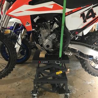Tusk Heavy Duty Scissor Stand Motorcycle Dirtbike Hydraulic Lift with Caster Wheels from 13.75-34 inch tall lift