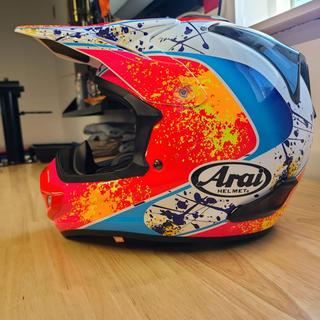 EQUIPO MXA PROBADO: CASCO ARAI VX-PRO4 STANTON - Revista Motocross Action