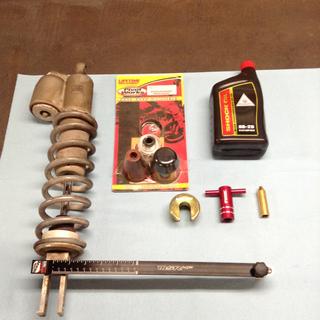 Pivot Works Shock Rebuild Kit | Parts & Accessories | Rocky