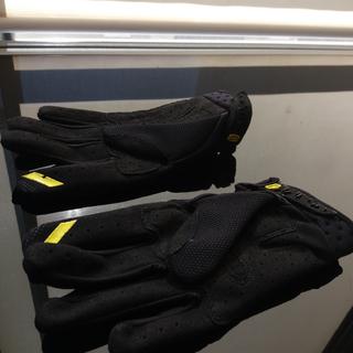 100% Airmatic Gloves, Riding Gear