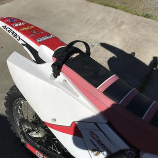 dirt bike seat strap