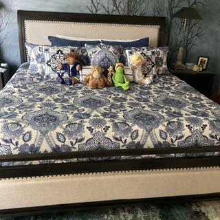 Union City Upholstered Bed