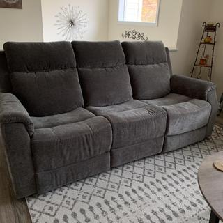 Bromway Power Layflat Sofa w/ Power Headrest | Raymour & Flanigan