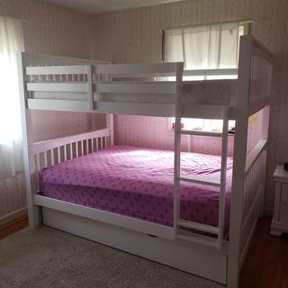 Jordan Full-Over-Full Bunk Bed w/ Trundle | Raymour & Flanigan