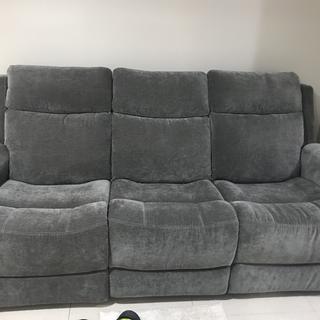 Bromway Power Layflat Sofa w/ Power Headrest | Raymour & Flanigan