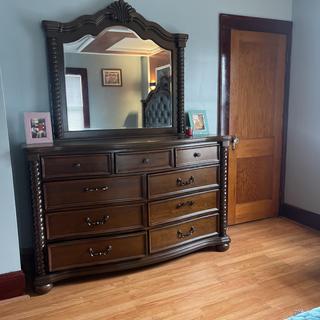 Chesapeake 4-pc. Bedroom Set | Raymour & Flanigan