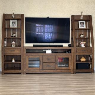 Entertainment center deals raymour and flanigan