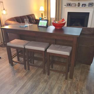 Hallishaw bar best sale height table set