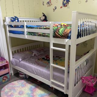 Jordan Full-Over-Full Bunk Bed | Raymour & Flanigan