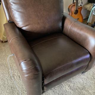 Dillon Leather Power Recliner | Raymour & Flanigan