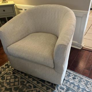 Keene Swivel Chair 