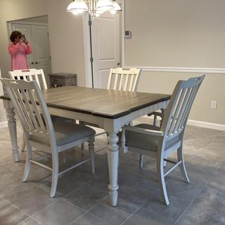 Saybrook Dining Table w/ Leaf | Raymour & Flanigan