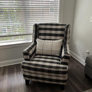 daine accent chair