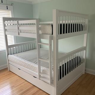 Jordan Full-Over-Full Bunk Bed w/ Trundle | Raymour & Flanigan