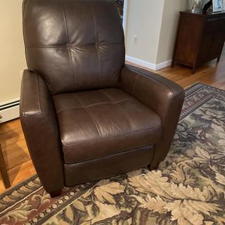 Gino Leather Pushback Recliner | Raymour & Flanigan