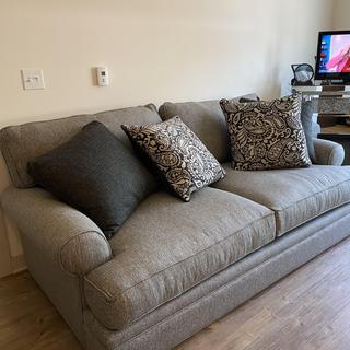 Wilkinson Apartment Sofa | Raymour & Flanigan