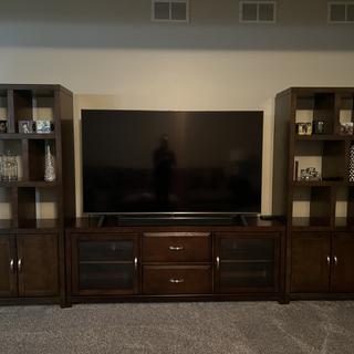 Entertainment center deals raymour and flanigan