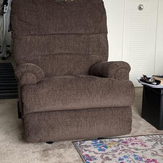 lyle recliner