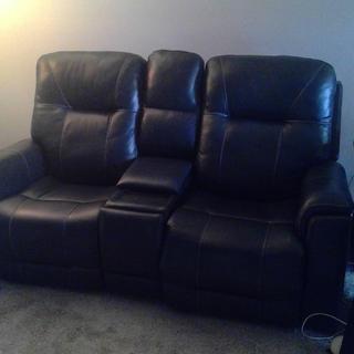 Barnett Leather Layflat Power Console Loveseat w/ Power Headrest and ...