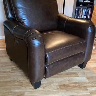 Dillon Leather Power Recliner 