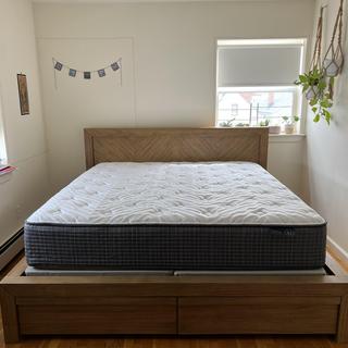 Playa Platform Storage Bed | Raymour & Flanigan