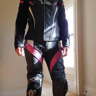 Alpinestars Missile Leather Pants Review at RevZilla.com - YouTube