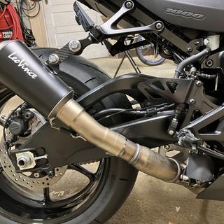 LeoVince LV-10 Slip-On Exhaust Suzuki GSXR 1000 / R 2017-2023 - RevZilla