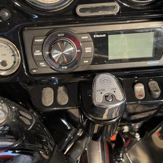 Aquatic AV Bluetooth USB Stereo Sirius XM Satellite Radio For Harley  Touring 1998-2013 - RevZilla