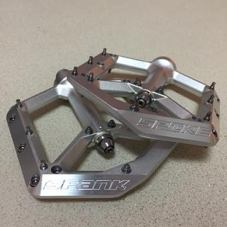 spike pedals