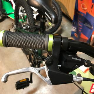 spank spoon grom grips