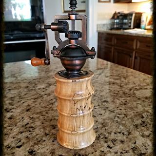 Antique Style Peppermill Pepper Grinder - PSI – Turners Warehouse